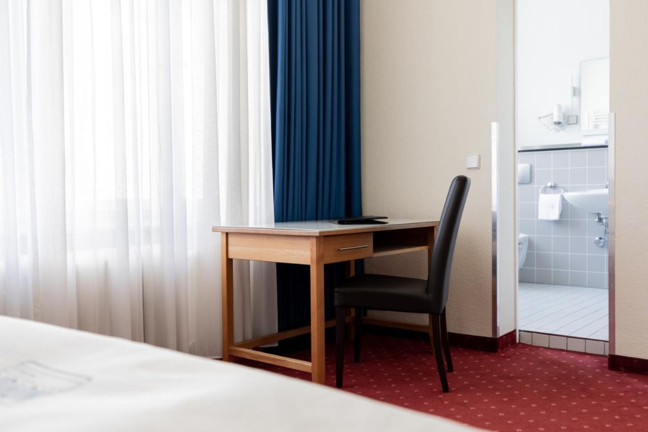 Novum Hotel Gates Berlin Charlottenburg Exterior foto